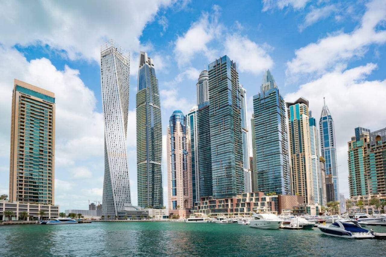 Joyas De Los 4 Emiratos Viajes Amigo Travel